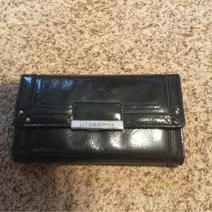 Ladies Liz Claiborne Wallet NEW